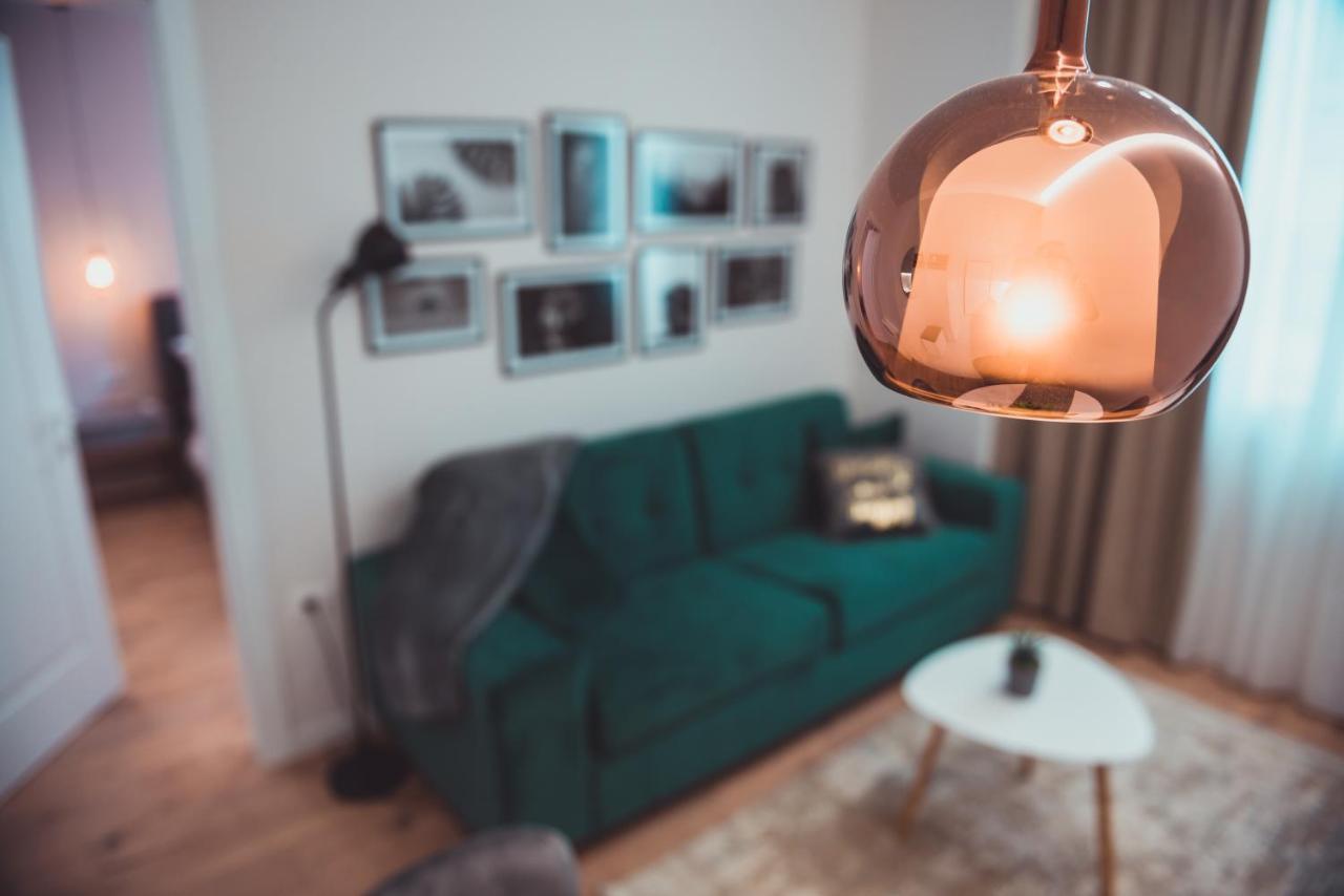 Tam Serviced Apartment City Center No2 Тирана Екстер'єр фото