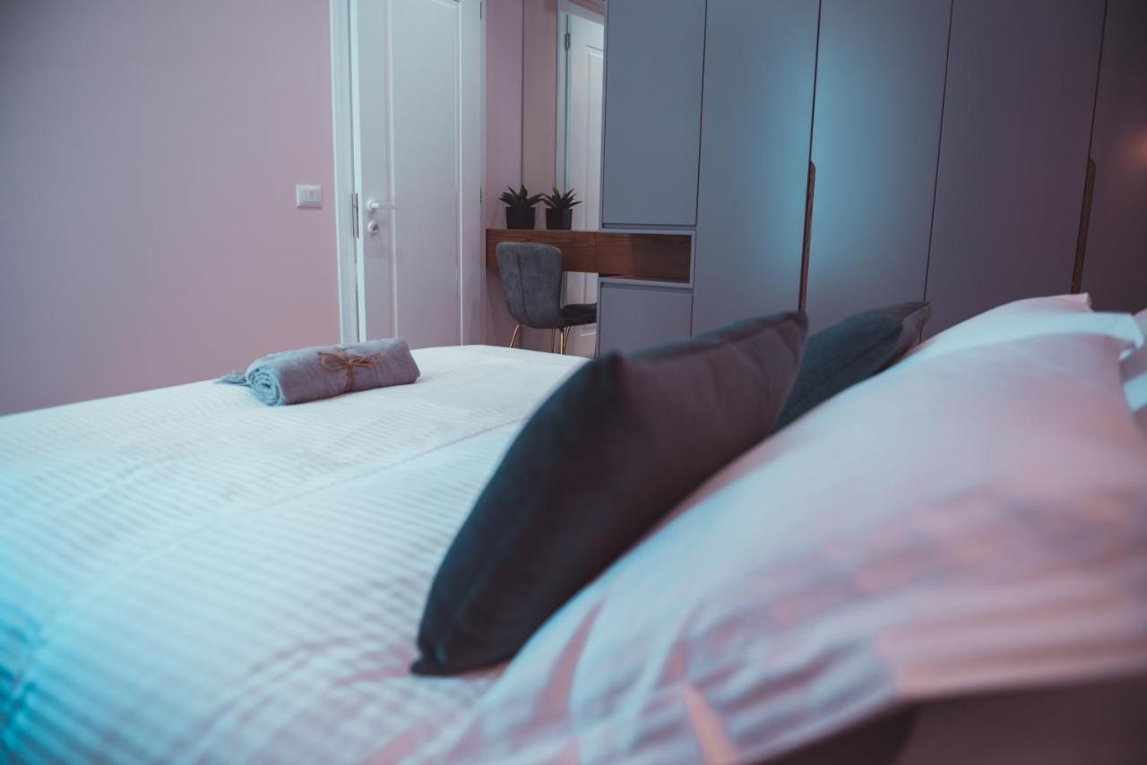 Tam Serviced Apartment City Center No2 Тирана Екстер'єр фото
