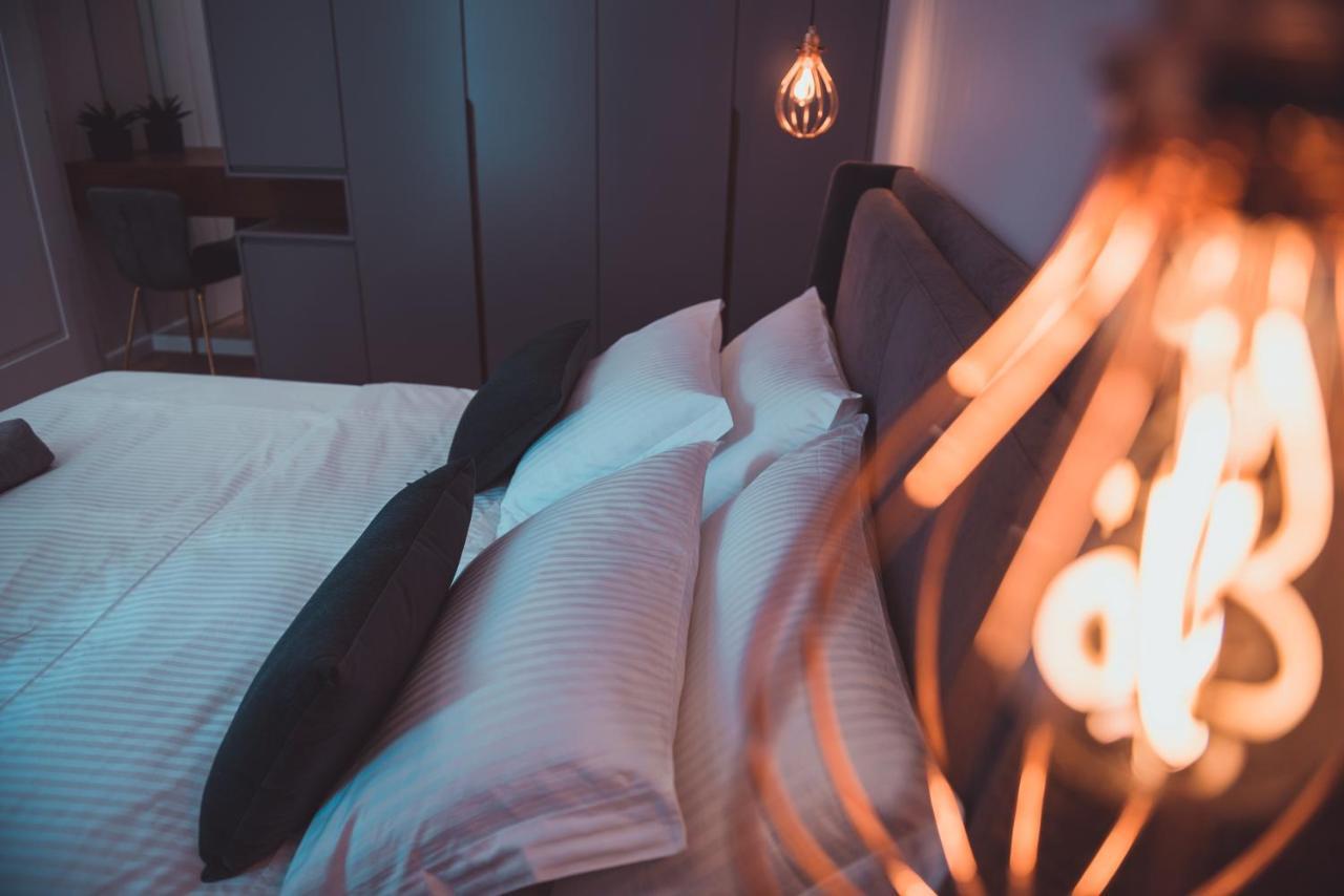 Tam Serviced Apartment City Center No2 Тирана Екстер'єр фото