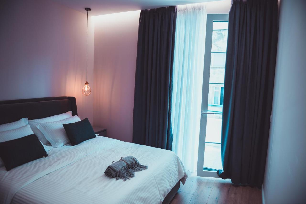 Tam Serviced Apartment City Center No2 Тирана Екстер'єр фото